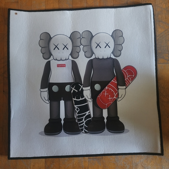 Supreme Illustration with Black and Red Figures - Picture 1 of 2
